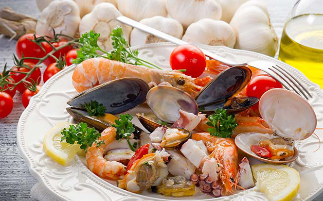 Insalata di mare: la ricetta fresca e leggera per l’estate