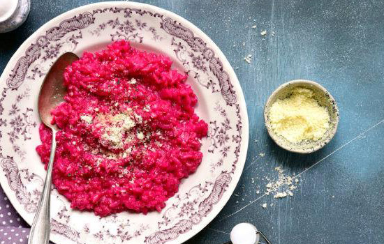 Risotto alla Barbabietola: Un piatto dal colore vivace che conquista il palato