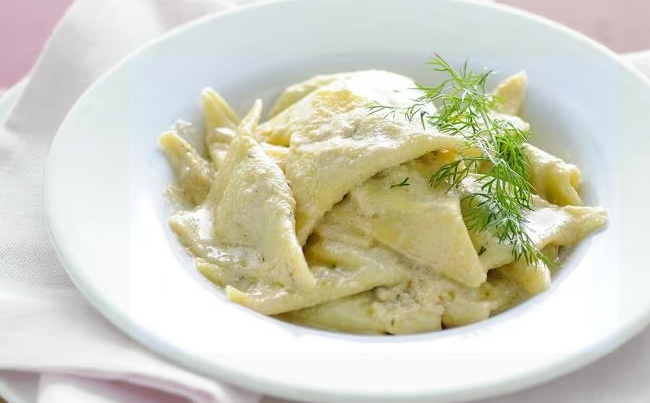 Come preparare i Pansotti Liguri fatti in casa: una ricetta di deliziosi ravioli triangolari