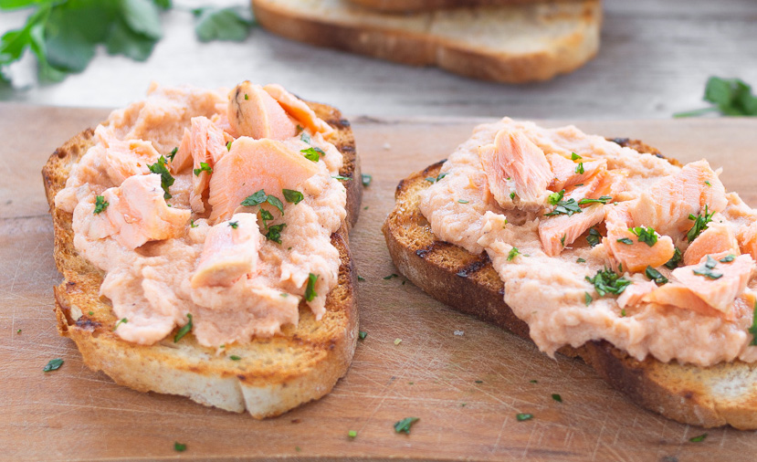 Ricetta sfiziosa: Crostini di pesce al microonde