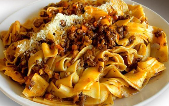 Passo dopo Passo: Come Preparare le Pappardelle alla Lepre