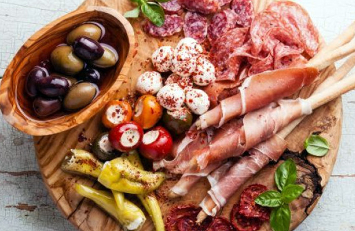 Come preparare il Classico Antipasto all’Italiana: Una Delizia per il Palato e per gli Occhi