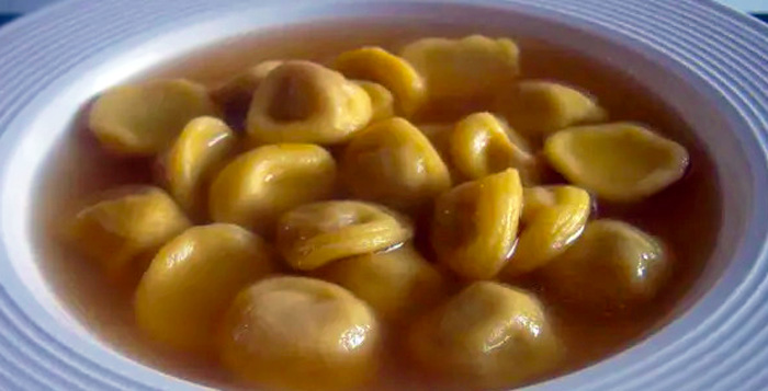 Anolini in Brodo Tradizione e Gusto della Cucina Italiana