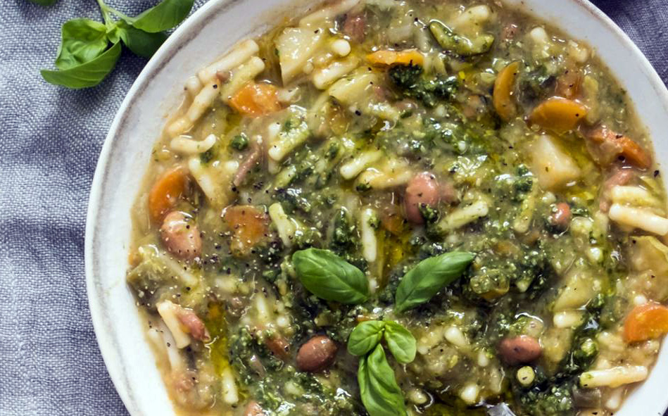 Zuppa di Verdure al Pesto: Ricetta Completa e Consigli