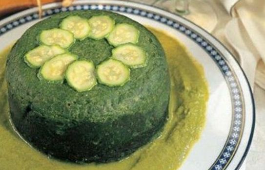 Sformato di Spinaci in Salsa di Zucchine al Microonde