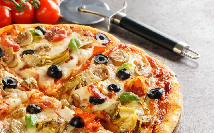 Pizza Capricciosa: Ricetta Tradizionale e Consigli per Prepararla Perfetta