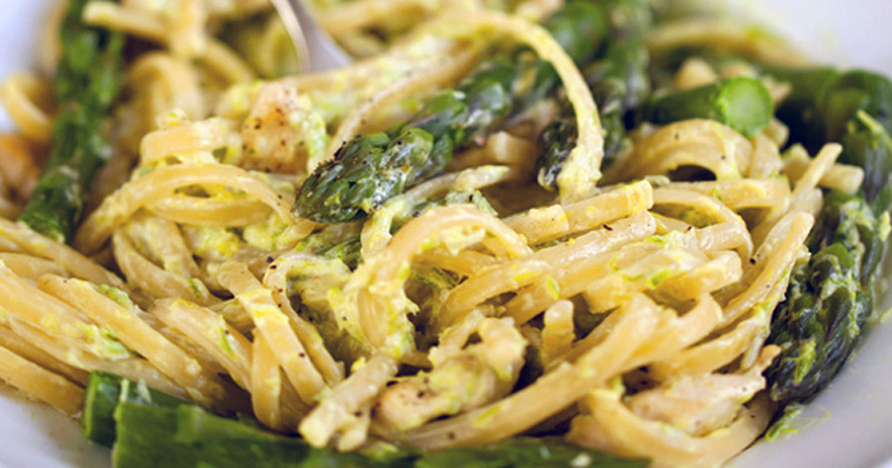 Carbonara di Asparagi: Una Deliziosa Rivisitazione