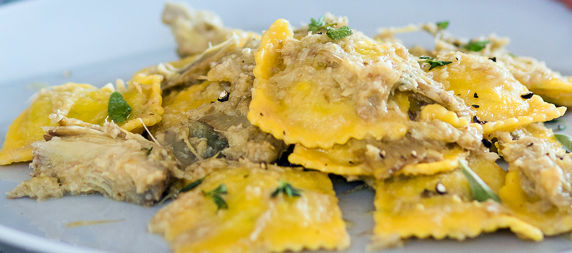 Ravioli di Carciofi con Aroma di Timo: Un Viaggio nei Sapori della Tradizione Italiana