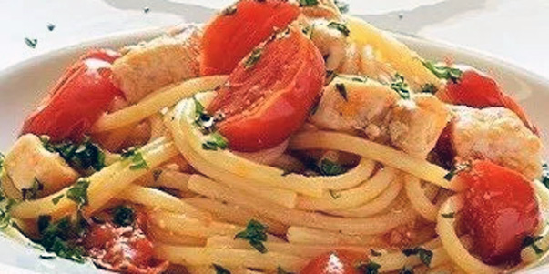 Un Viaggio nei Sapori del Mediterraneo: Pasta con Pesce Spada