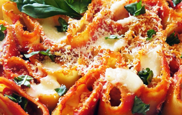 Ricetta Paccheri con Melanzane e Ricotta: Un Primo Piatto da Gustare