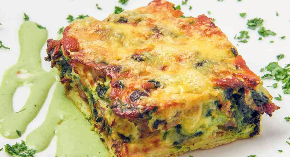 Ricetta per una Squisita Lasagna con Zucchine, Pomodori e Salsiccia